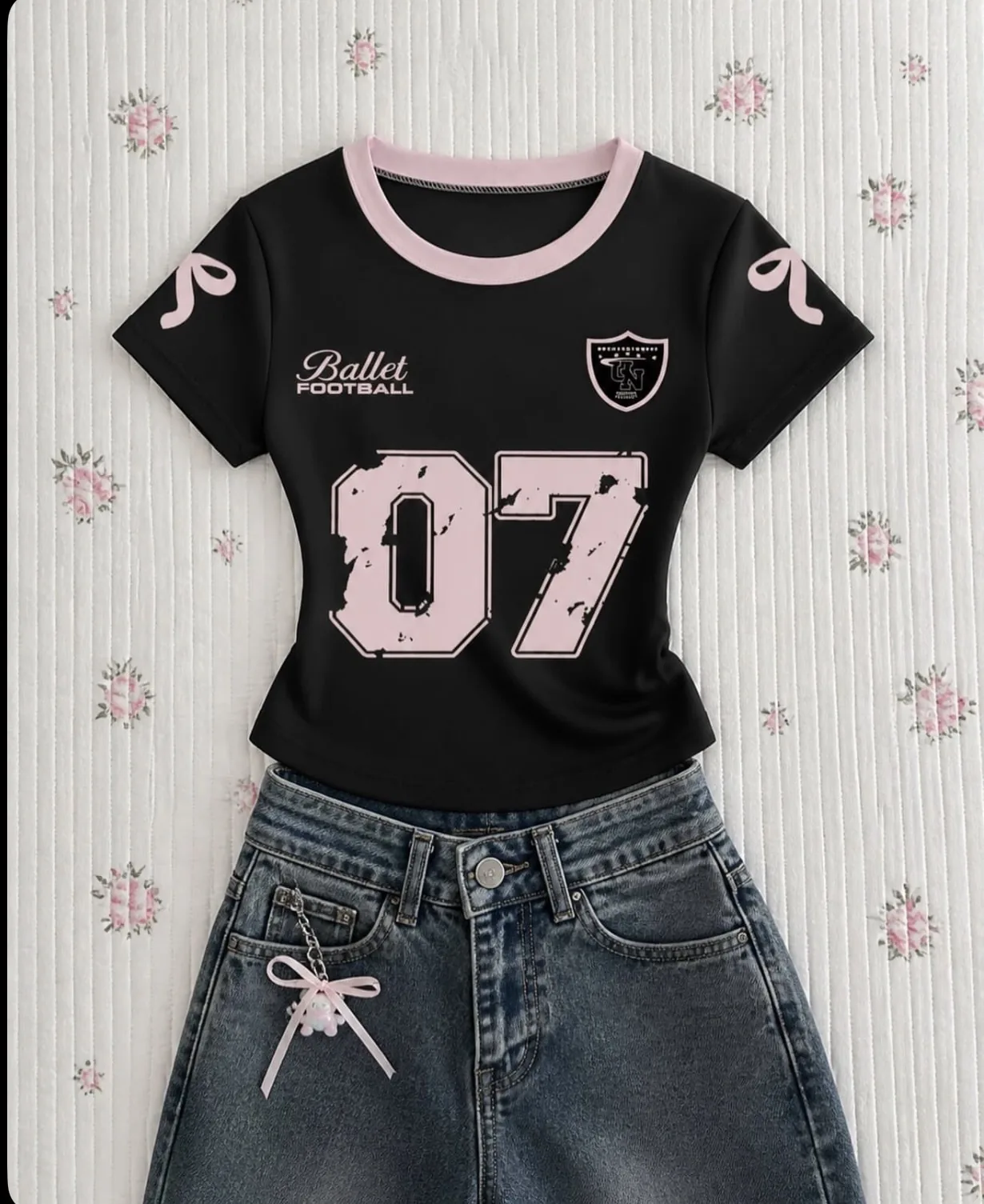 توب بتصميم رياضي