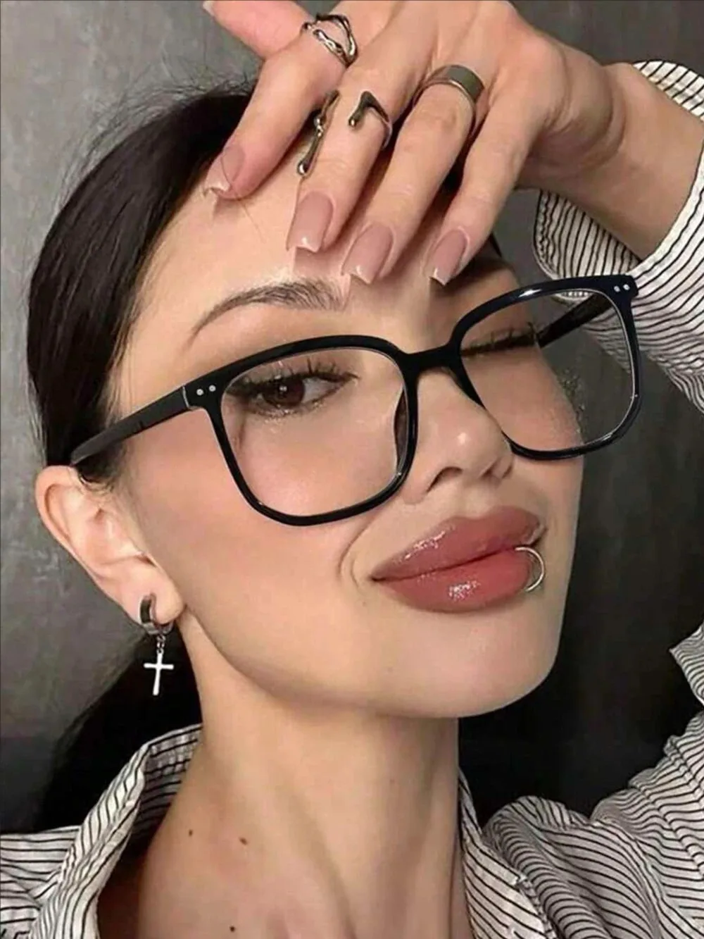 مناظر نسائية اطار كبير